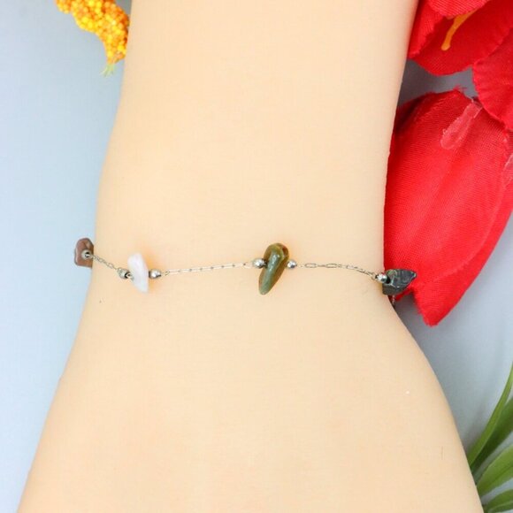 "Elegant & Trendy Bracelet, A Perfect Gift for Women, Thoughtful, EVCH1023 - Picture 1 of 8